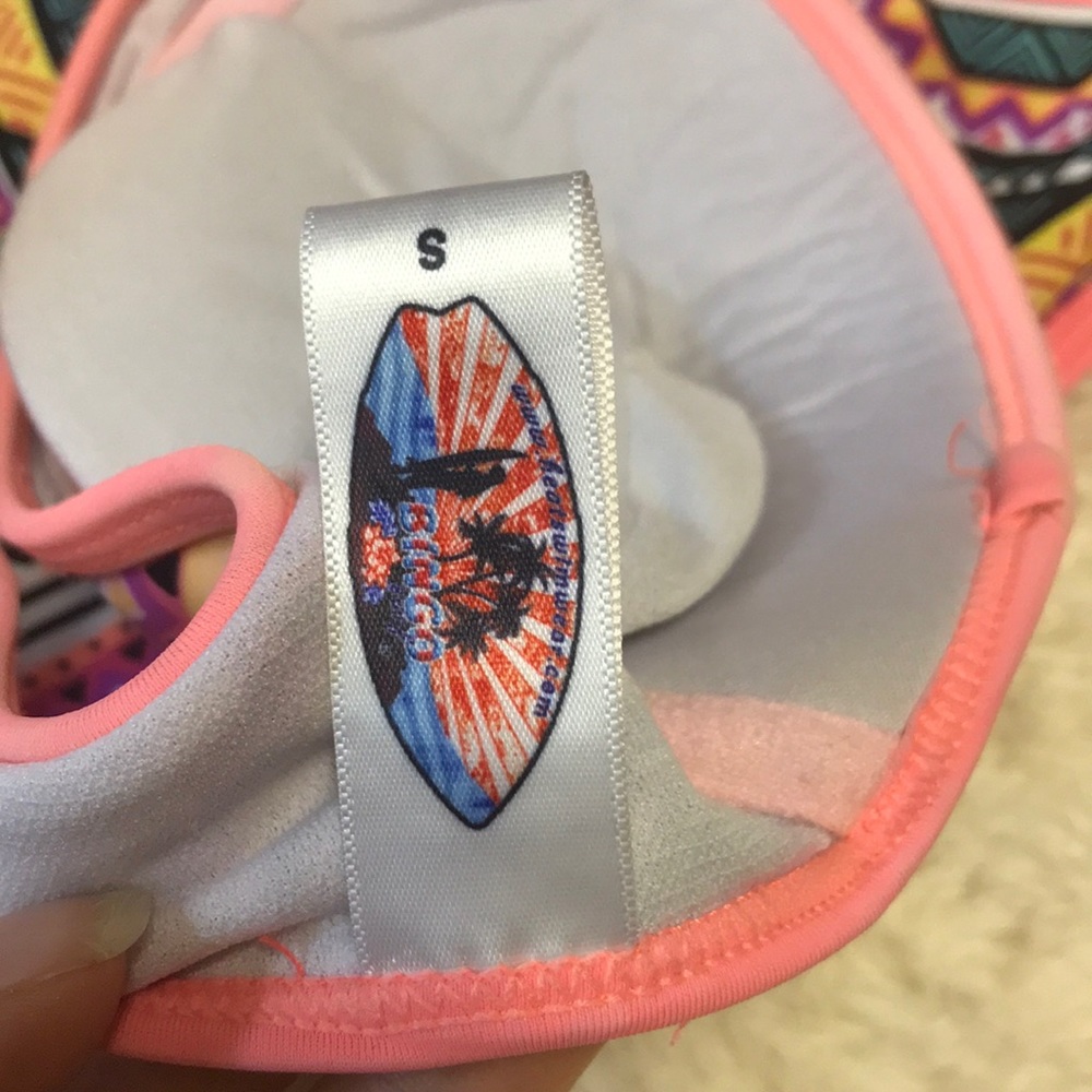 patterned bathing suit - Picture 4 of 5